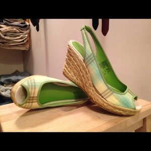 Montego Bay Club peep toe shoes