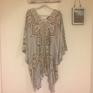 ReneeC. Patterned Butterfly Sleeved Dress