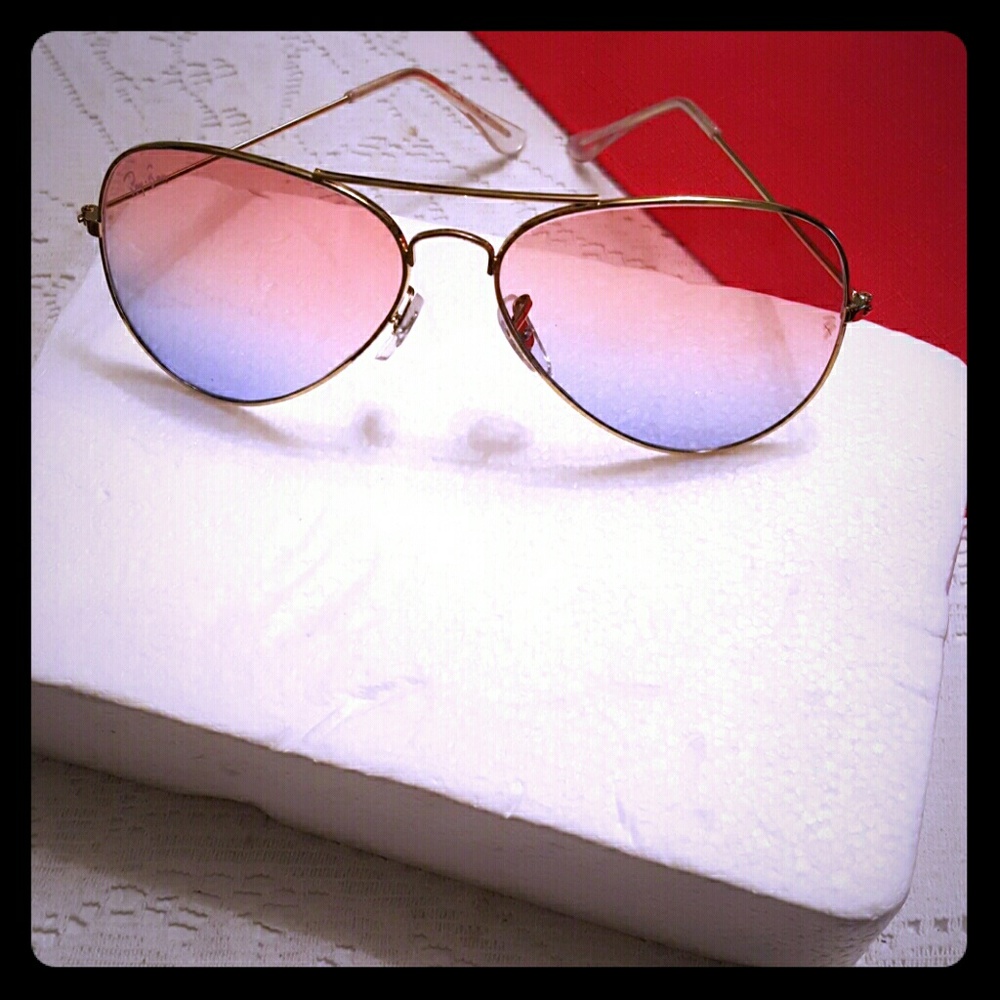 Unisex Metal Frame Sunglasses. Trendy nwot!