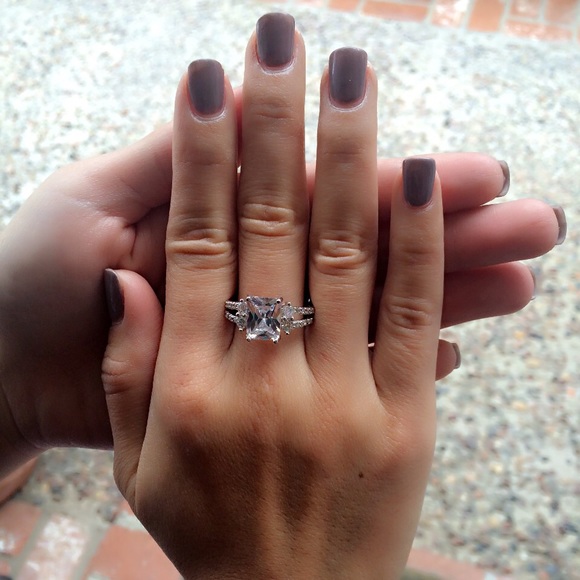 NWT RINGS - Picture 3 of 3