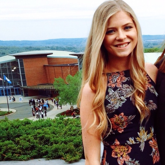 Meet your Posher, Meagan