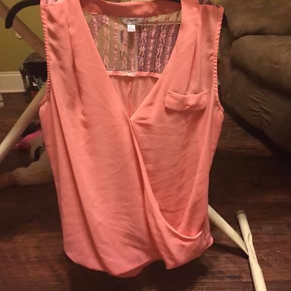 Shirt - Picture 1 of 3