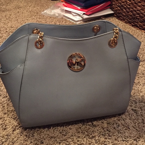 MIchael Kors purse