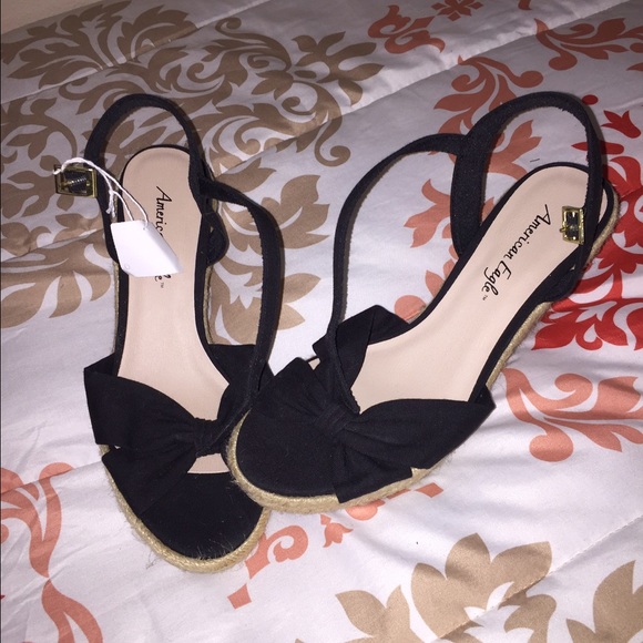 American Eagle Wedges
