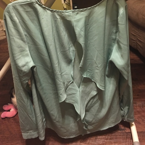 Dress shirt - Picture 2 of 3