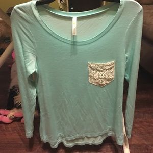 Long sleeve shirt