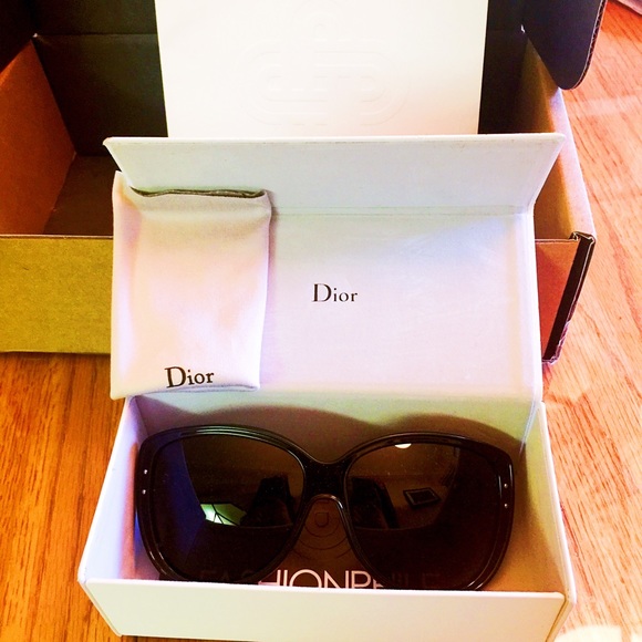 💃💃Sold💃💃Christian Dior Sunglasses