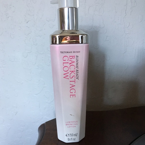 Victoria's Secret Other - VICTORIA's SECRET BRONZING Lotion - BRAND NEW