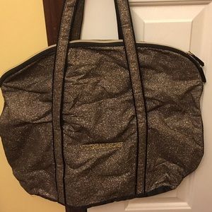 Beautiful BLACK & GOLD VICTORIA SECRET Bag!