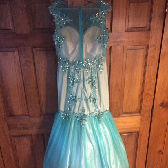Seafoam green mermaid evening gown - Picture 2 of 3
