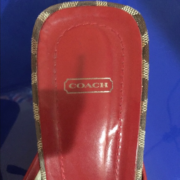 Authentic Coach 👠 shoes - Picture 2 of 4
