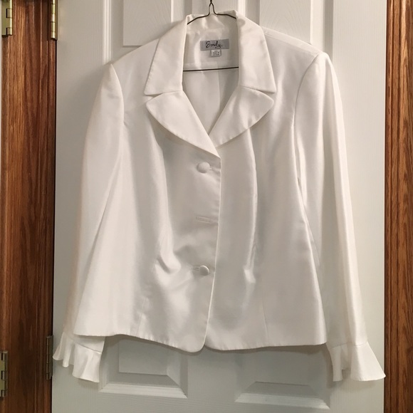 White/cream jacket