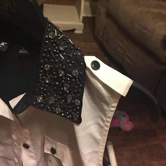 Shirt sleeveless - Picture 2 of 3