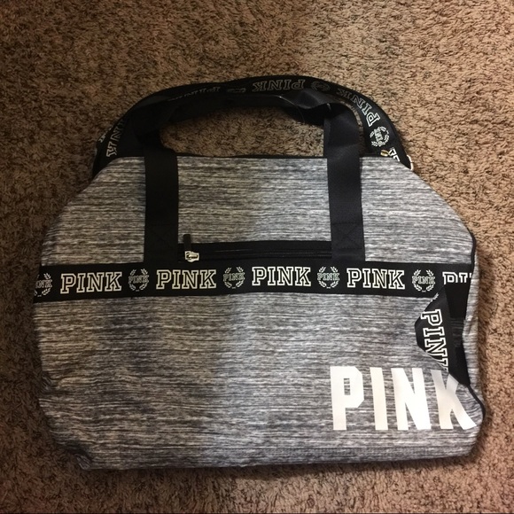 BRAND NEW VICTORIAS SECRET PINK DUFFLE BAG!!!