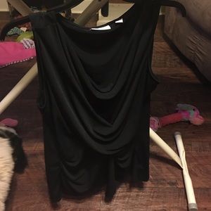 Black sleeveless shirt