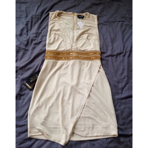 Very classy and stylish Bebe dress