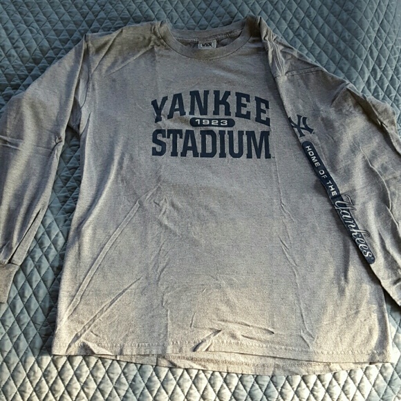 Yankee's Long Sleeve T-Shirt