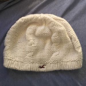 Hollister off white/cream Knit beanie
