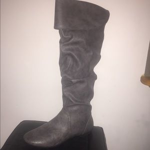 Boots, never worn! Too small.