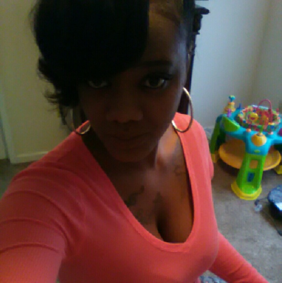 Meet your Posher, Carlanisha