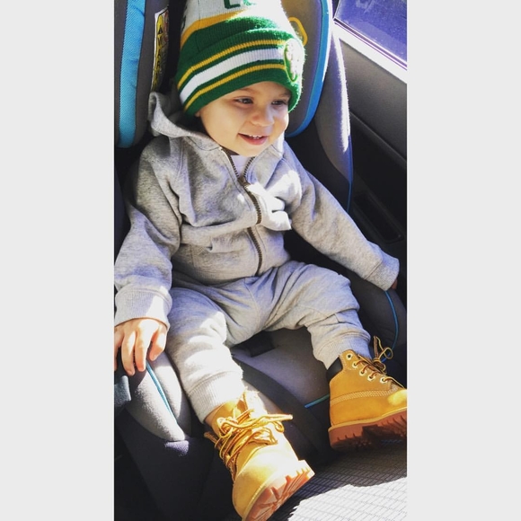 Meet your Posher, Joshua - Picture 1 of 1