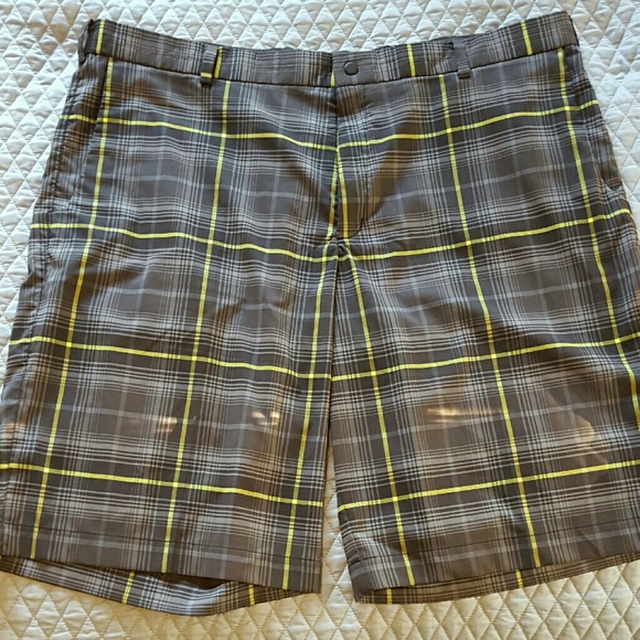 NIKE Golf Shorts