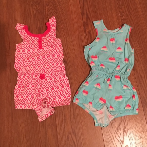 Toddler girl summer rompers in 2T.