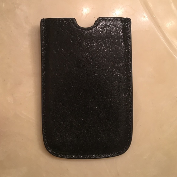 Authentic Tory burch iPhone case. (4-6) no plus - Picture 2 of 2