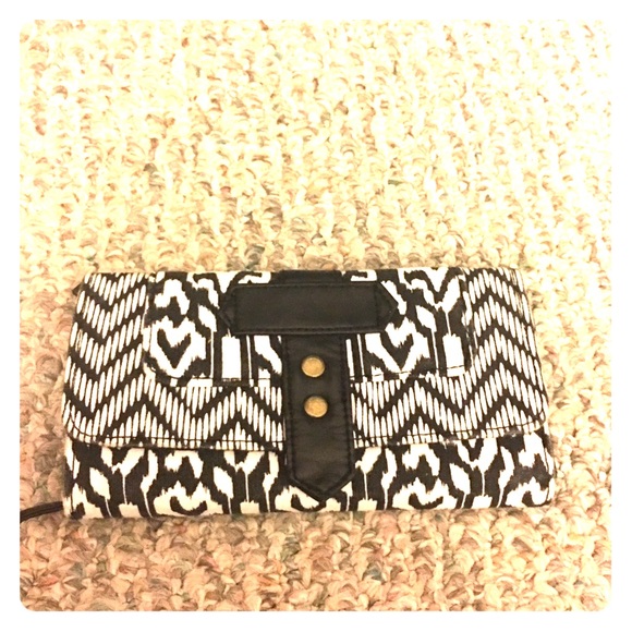 Cool Aztec pattern wallet