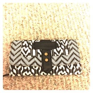 Cool Aztec pattern wallet