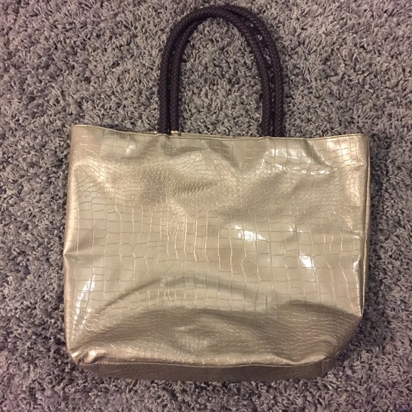 Sliver tote