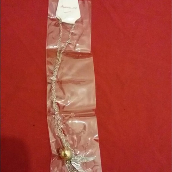 (A1) Harry Potter Necklace - Picture 4 of 4