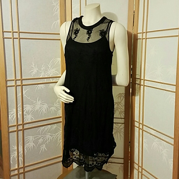 Black lace dress