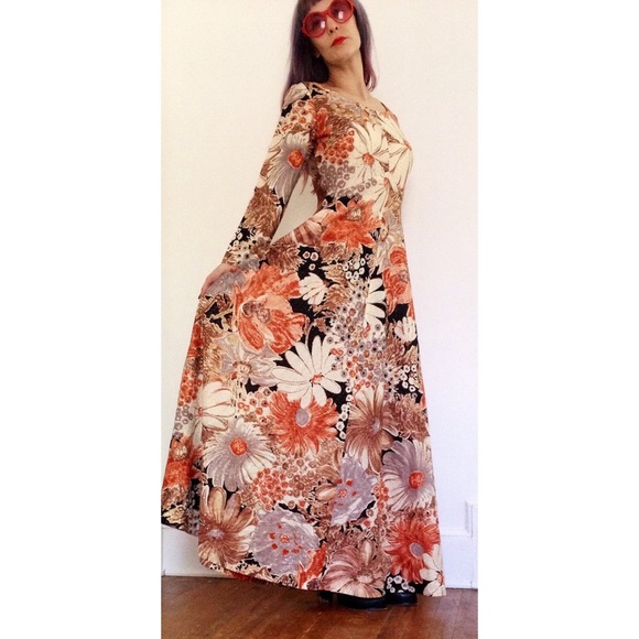 SOLD floral 70s metallic tan maxi dress Medium - Picture 2 of 4