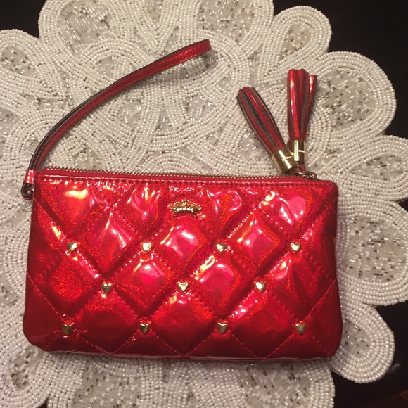 Juicy wristlet