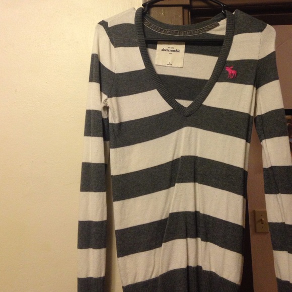 Long sleeve sweater