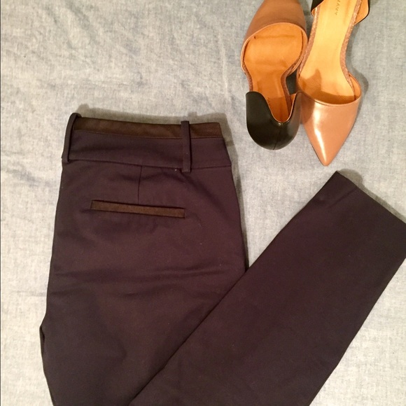 Ann Taylor Navy Ankle Cropped Pant with Trim