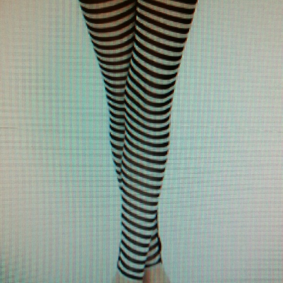 NWT Leggings! - Picture 3 of 4