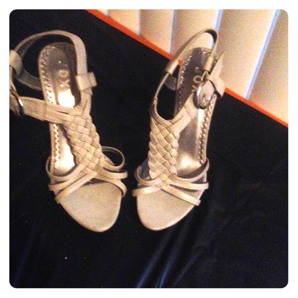 Grey and wood stilettos