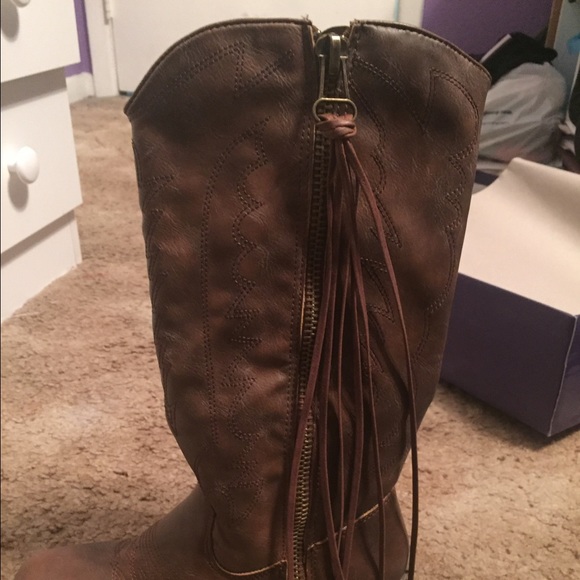 Brand new Steve Madden cowboy boots - Picture 2 of 6