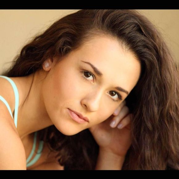 Meet your Posher, Robyn