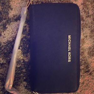 Michael Kors phone wristlet