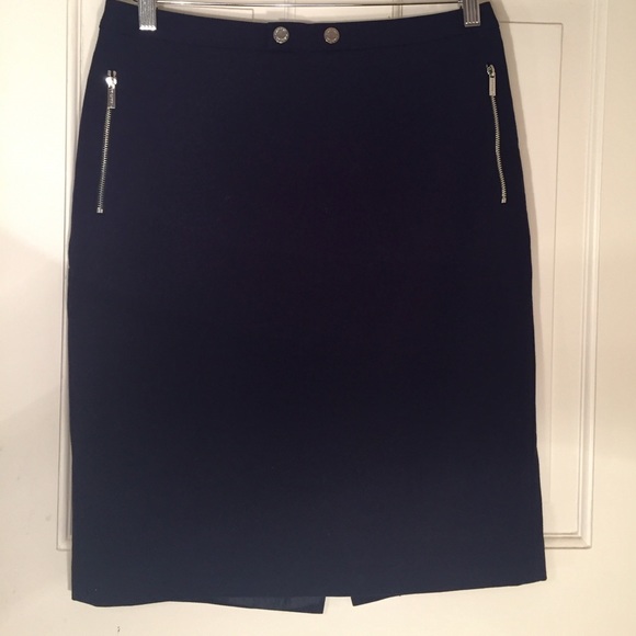 Navy knee length skirt- silver zipper with slit