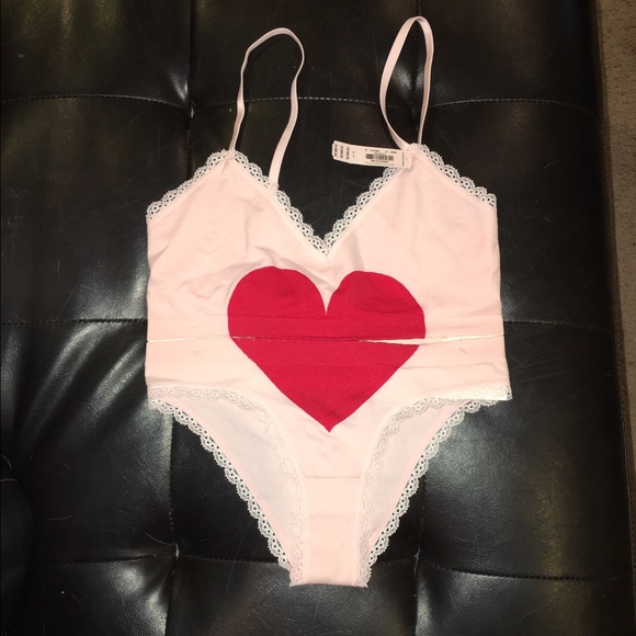 Two pieces top and botton