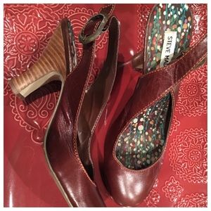 Vintage looking Steve Madden sling backs