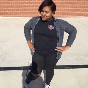 Meet your Posher, Destinee