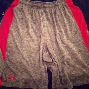 Men's under Armour velocity twist shorts