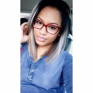 Meet your Posher, Sandy