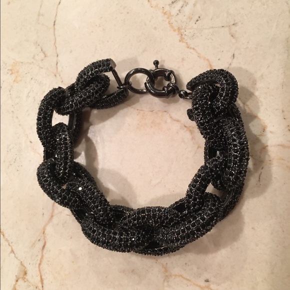 SOLD!!!  🤑🤑. Black crystal link bracelet.