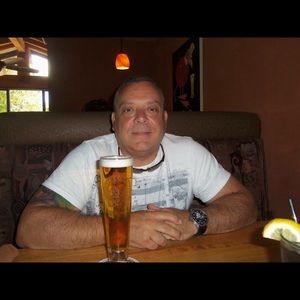 Meet your Posher, Larry